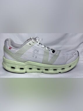ON RUNNING Cloudgo Sneakers